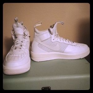 Nike AF 1 Ultraforce Mid rise